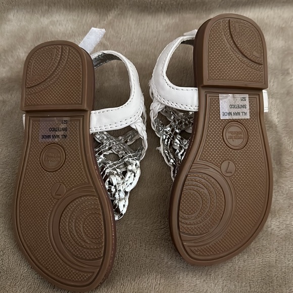 2 pair of sandals for $10 - Picture 3 of 5